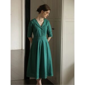 Simple Retro Fiona V-Neck, Half Sleeve, Pleated Top, Lined 100% Cotton Dress